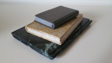 Libros y carpeta apaisados